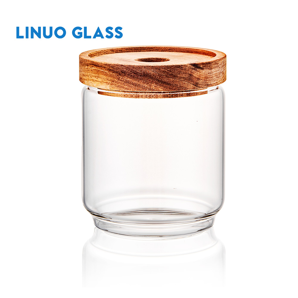 Vorratsdosen aus Glas mit Holzdeckel
